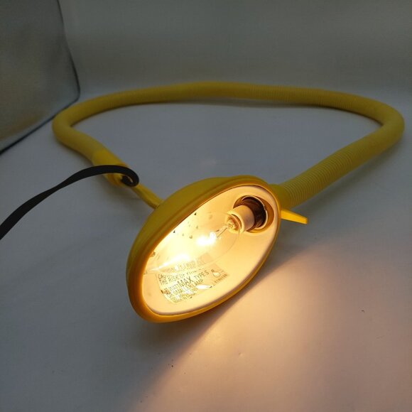 Tweety Bird Flex Flexible Lamp Desk Light Portable 1997 Pose-able - Picture 2 of 7